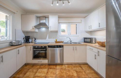 Family Villa Portes with panoramic view! - Foto 21