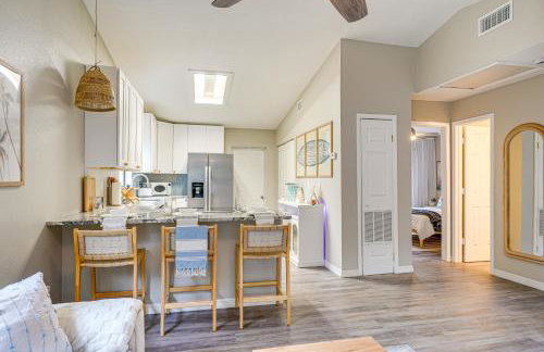 Dtwn Palm Harbor Condo Walk to Water! - Foto 8