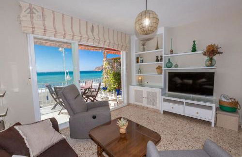 Szimple Magnific Seaviews - Photo 2