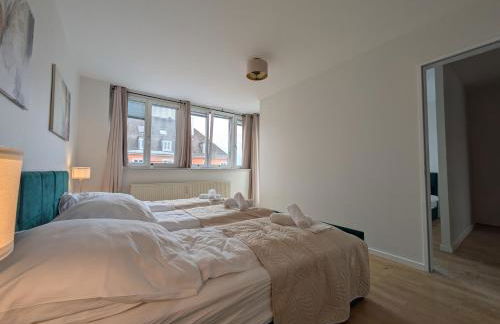 Munich Large Apartment 145 qm and 5 Bedrooms with Roof Terrace in centrally located 1 to 14 Guests - Foto 11