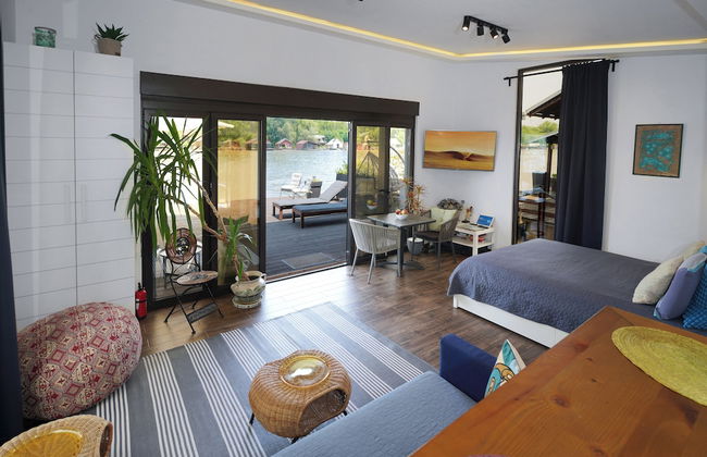 Beach House Belgrade - Photo 9