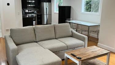 Stunning, Quiet Vista Retreat Minutes from Beach - Foto 5