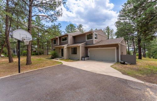 Spacious Comfort in Scenic Monument - Foto 63