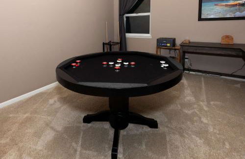 Lakefront Family Home Private Dock with Huge Views - Foto 35