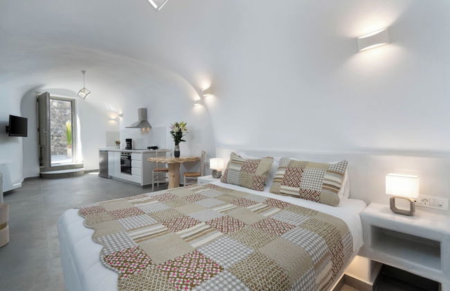 Yiota Collection 4 Suites & 4 Prive Jacuzzi - Foto 5