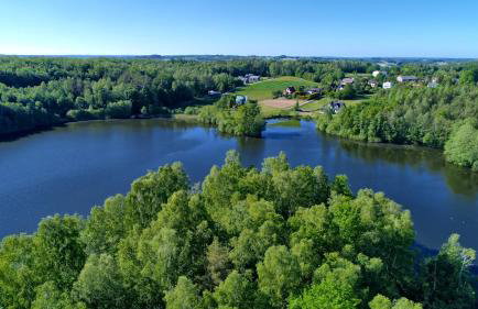 Osada Skoczkowo komfortowe domki z prywatnymi wannami hot-tub nad jeziorem- sauna- balia- prywatny staw wędkarski - Foto 34