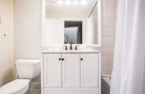 Luxury 4BR 3BA in Fenway w Epic Roof Deck - Foto 18