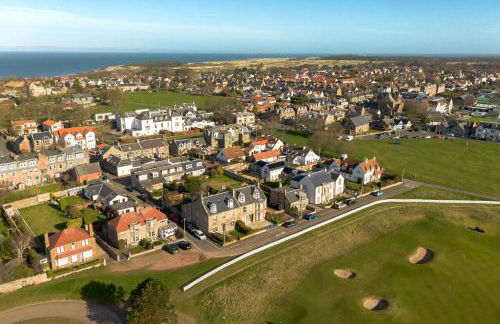 Greenways Wake Up on the Fairway at Gullane - Photo 33