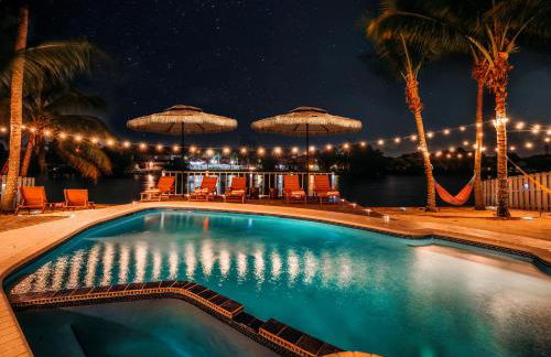 Waterfront Villa with Beach, Game Room, Cinema and Spa - Foto 46