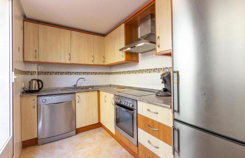 3 Bedroom Nice Home In Santa Pola - Photo 6