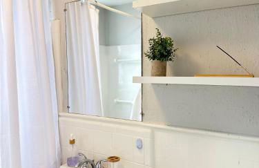 Serene Nordic Escape Close to Yale - Photo 14