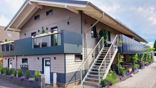 APARTMENTHAUS "AM KORNFELD" - 10 Gästewohnungen mit 1-3 Schlafzimmern, 40 Betten, Raucherbalkon, Reinigungs- & Wäscheservice, Grillgarten, Parkplatz - Foto 2