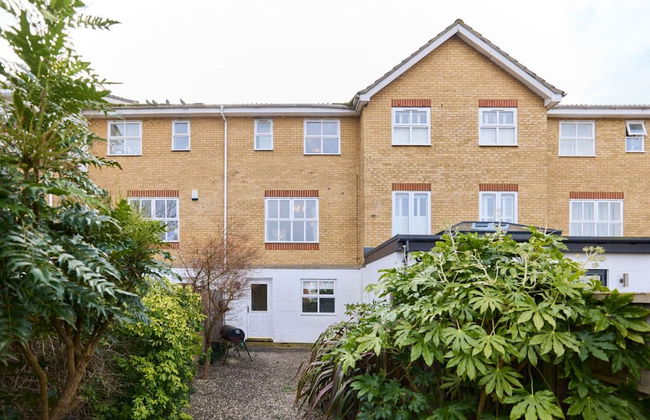 The Guildford Getaway - 3bdr With Garden - Foto 31