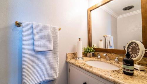 Private Heated Pool Oasis/Disney/Retro Arcade/Gym - Foto 4, towels