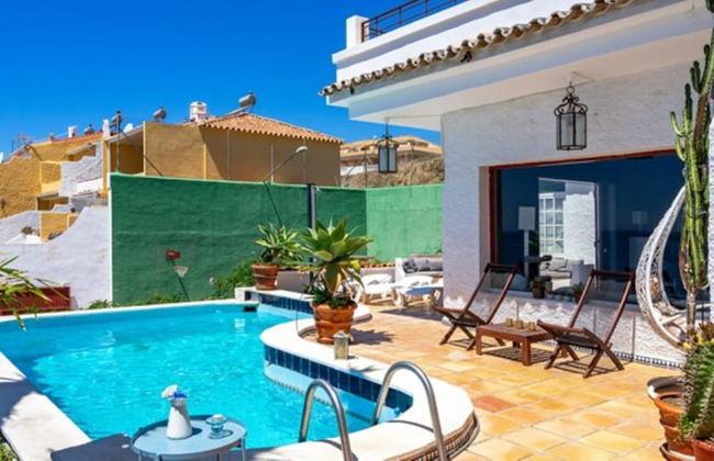 Villa - 4 Bedrooms with Pool, WiFi and Sea views - 107880 - Foto 1