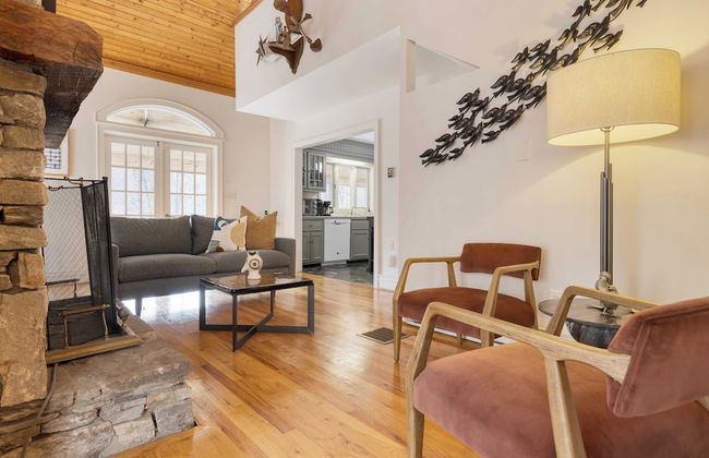 Main+guest House, Private Pond, Views, Large Yard 20mins to Heart of Asheville - Foto 11