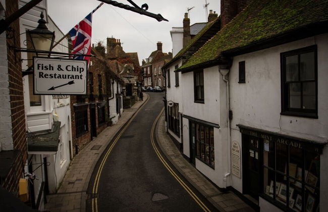 Artists Cottage - Photo 22