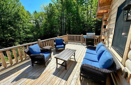 31R Brand new log home on quiet side street in Bethlehem, close to Main Street! 20 min to skiing - Foto 51
