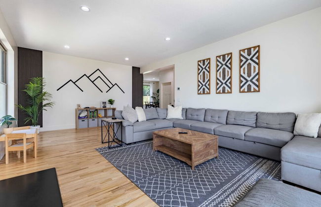 Modern Escape by Avanstay w/ Hot Tub, Fire Pit, Mountain Views, 10min to Town - Foto 40