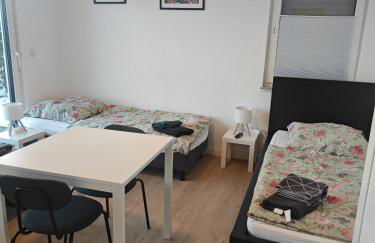 Siegen - Geisweid Work and stay Neu Modernisiert 2 Schlafzimmer Badezimmer Balkon - Foto 13
