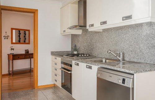 Beachfront Penthouse with Panoramic Ocean-View Terrace VIP Baia - Photo 14