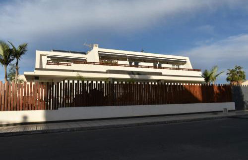 APART TURISTICOS MARINE REST LA MANGA MAR MENOR piscinas privadas - Foto 32