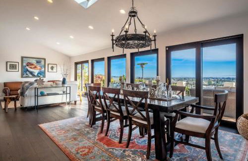 Luxury Home Atop the Hills - Foto 6