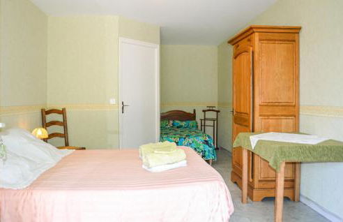 4 Bedroom Cozy Home In La Douze - Foto 18