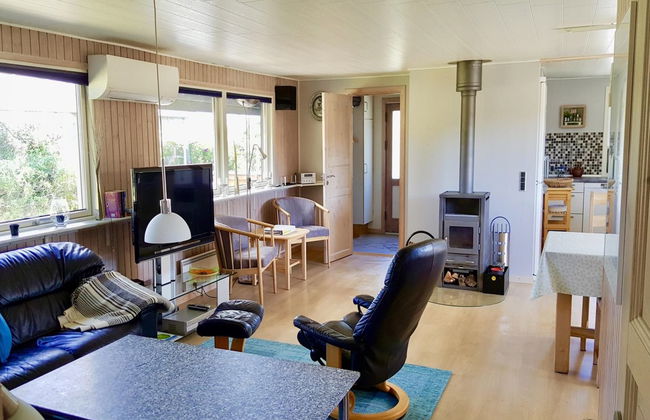 "Gudrid" - 500m from the sea - Foto 25