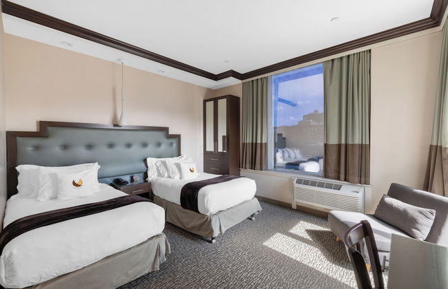 Aura Hotel Brooklyn - Photo 15