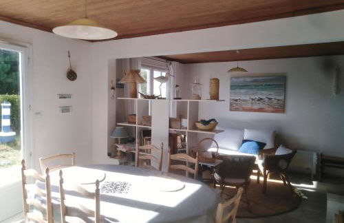 Maison oléronaise avec la plage à pied et la piste cyclable au bout du jardin - Foto 8