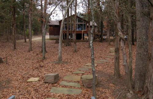 Lakefront Cabin Getaway with Firepit near Ozark National Forest in Scranton, Arkansas - Foto 12