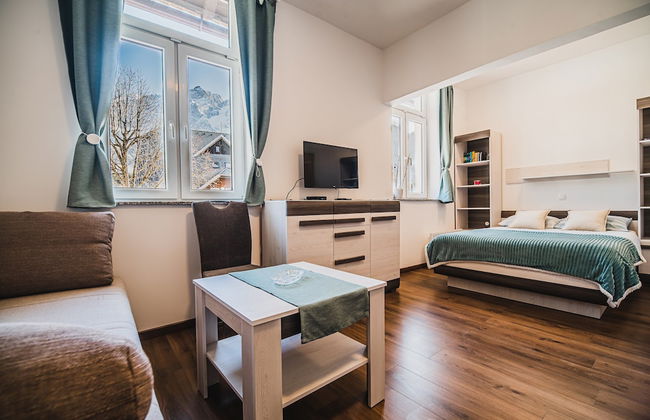 Studio Center - Foto 1