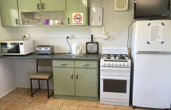 Junee Tourist Park - Photo 80