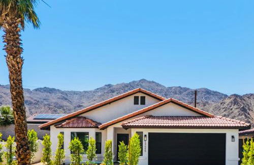 La Quinta Cove Oasis - Pool,Spa,Hiking,Tennis,Golf,Stagecoach and Coachella! - Photo 2