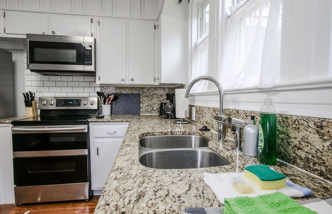 Historic Home for 7 with Apartment - Foto 39