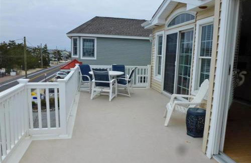 Oceanside Brant Beach Single Family Beach Badges Private Yard Wifi Ocean And Bay Views Washer & Dryer This Home Will Allow You To Truly Feel - Foto 18