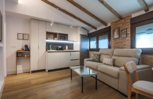 VELALMA -Edificio exclusivo de apartamentos turisticos en Centro histórico-JAEN - Foto 59