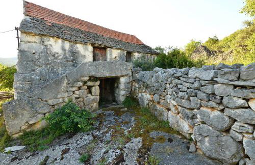 Home Sweet Home traditional Dalmatian house with pool - Photo 37