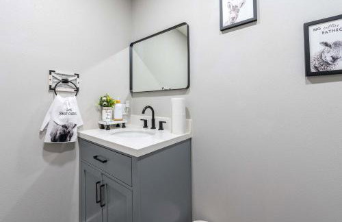 Private 4BR Estate on 11 acres, Game Room, Near Hospitals & Casino - Foto 33