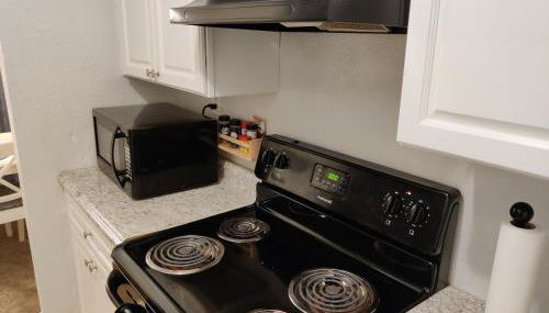 Beautiful 2-Bedroom Condo Near Universal and other Orlando Attractions, King Bed & Wi-Fi - Foto 2