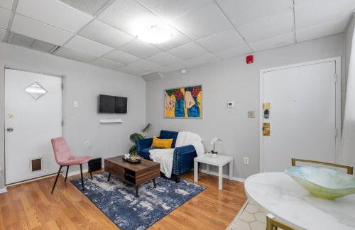 One Bdrm Quaint Flat W Deck - Foto 1