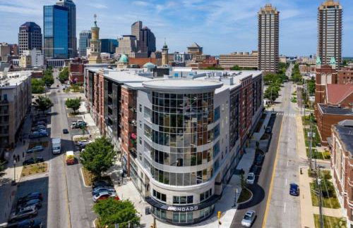 6 Bedroom Duplex Sleeps 14 Close to Lucas Downtown - Photo 61