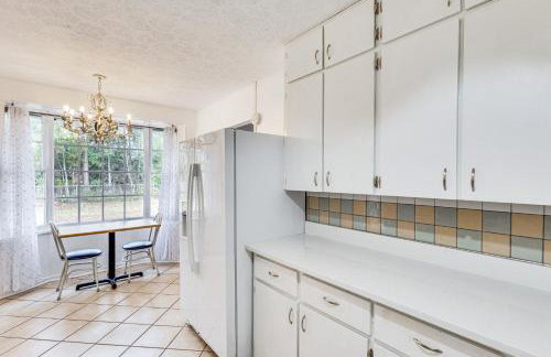 Steps to Beach Carrabelle Family Home with Patio! - Foto 9