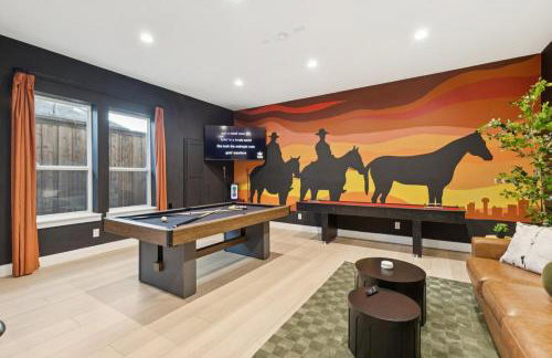 The Longhorn Luxe with Game Room and Fire pit and Karaoke - Foto 34