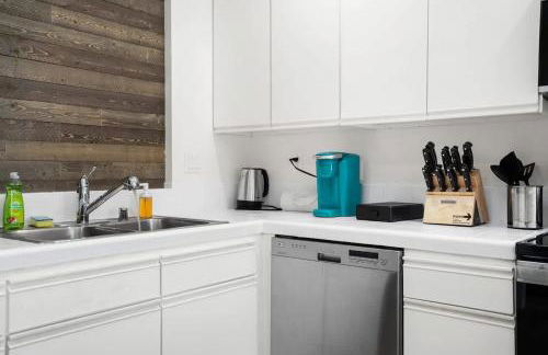 4 beds Private Unit Near BeachWalk, Golf, Trail - Foto 13