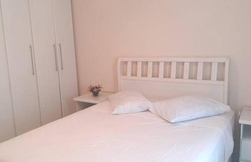 Praia do Tombo Guarujá - Foto 35