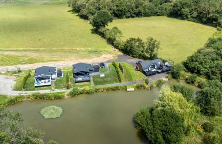 Nestledstays- The Lake House - Foto 23