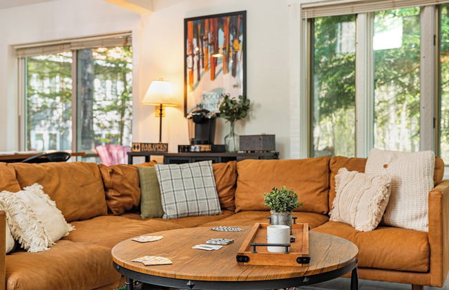 The Après-alpine by Avantstay Cozy Modern Cabin w/ Deck - Foto 25