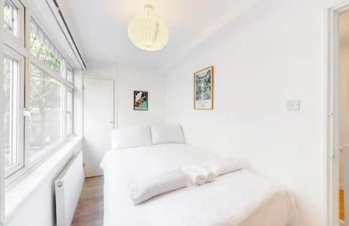 Modern 4BR Kings Cross - Patio & Balcony - Foto 3